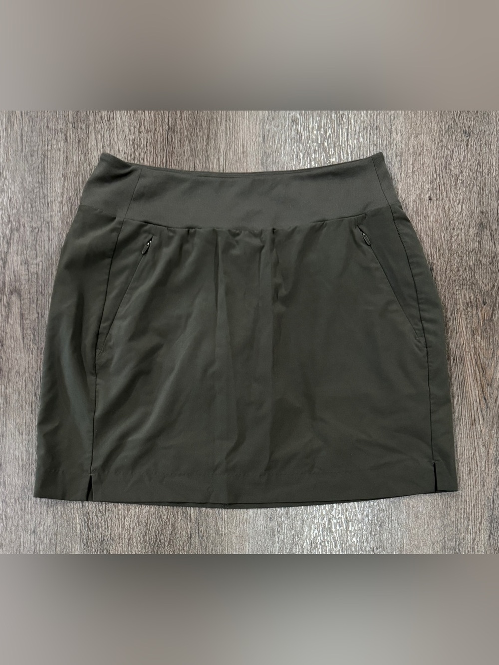 Athleta Soho Skort Size 4 Green Pockets Skirt With Shorts Preowned